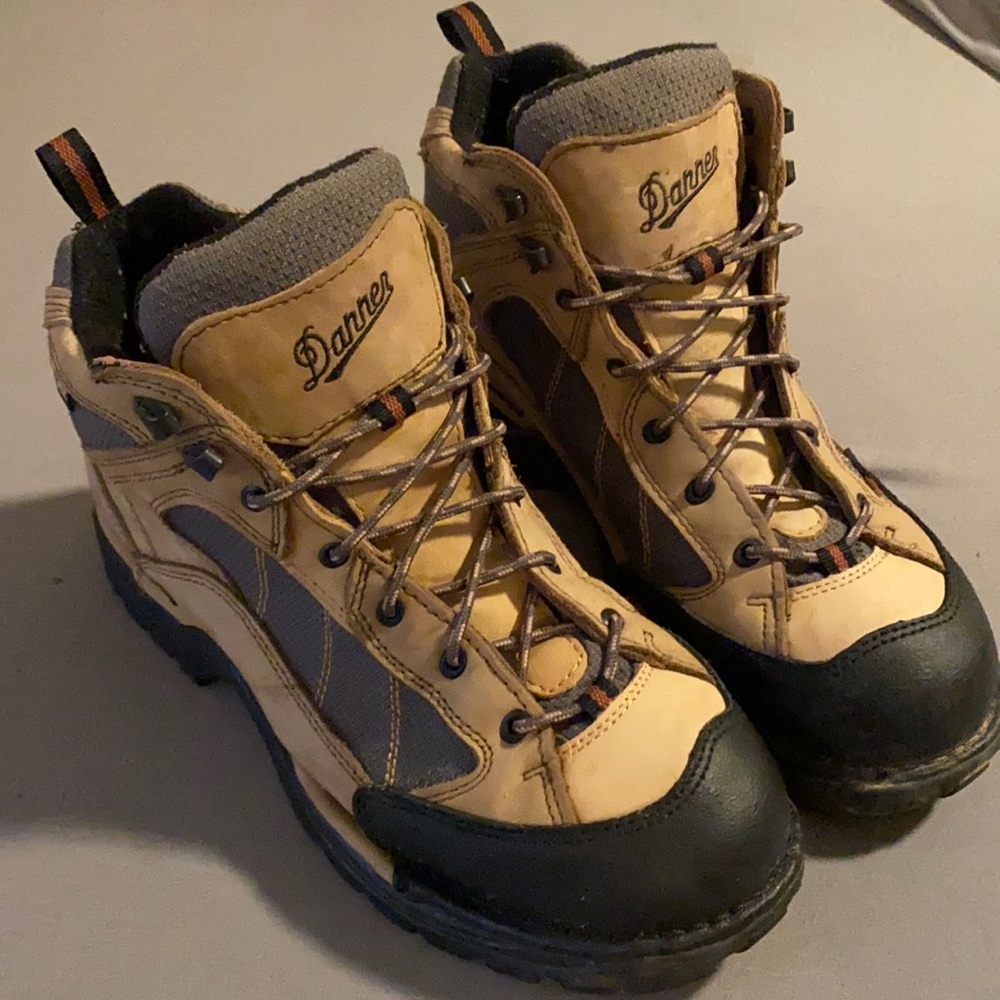 Men’s Danner Gore-Tex waterproof Boot